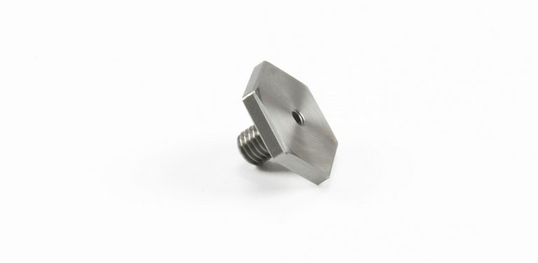 Mounting Adapter 1/4-28 - M3 (F) - Hex 3/4"