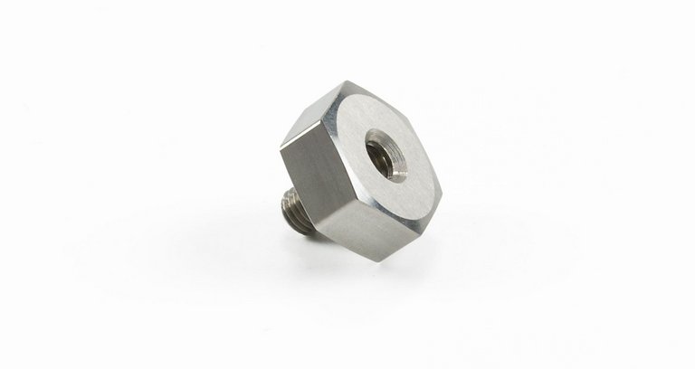 Mounting Adapter 1/4-28 - M6 (F) - Hex 3/4"